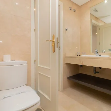 Marbella 2 Bedrooms Terrace - Pool & Parking Exterior photo