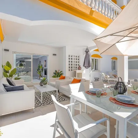 Marbella 2 Bedrooms Terrace - Pool & Parking Exterior photo