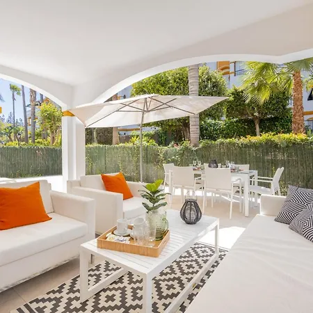 Marbella 2 Bedrooms Terrace - Pool & Parking Exterior photo