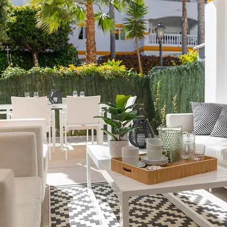 Marbella 2 Bedrooms Terrace - Pool & Parking Exterior photo