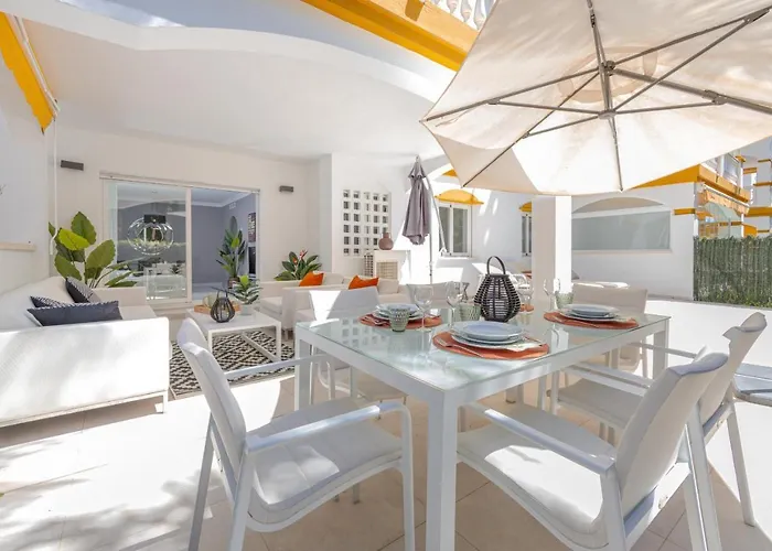 Marbella 2 Bedrooms Terrace - Pool & Parking