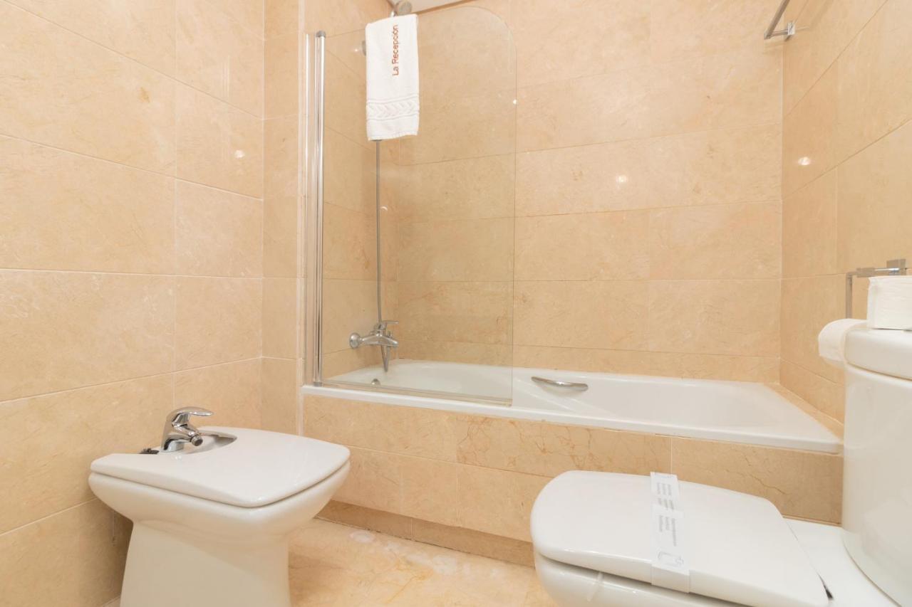 2 Bedrooms Terrace - Pool & Parking Appartement Marbella