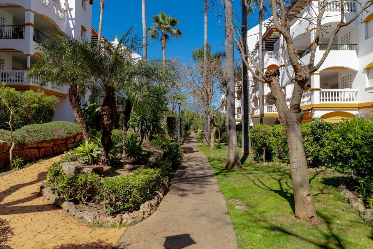 2 Bedrooms Terrace - Pool & Parking Appartement Marbella